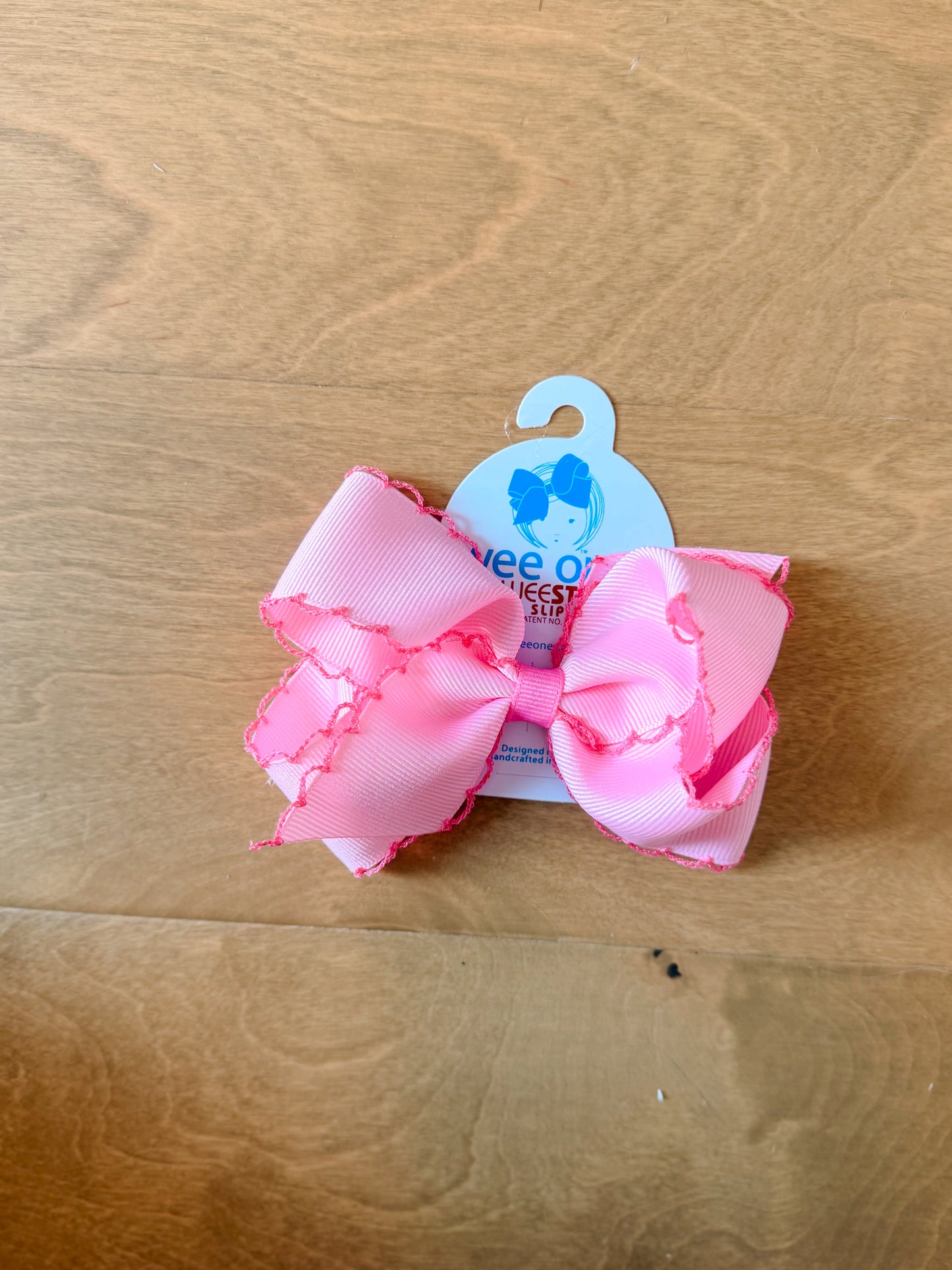 Medium moonstitch basic bow