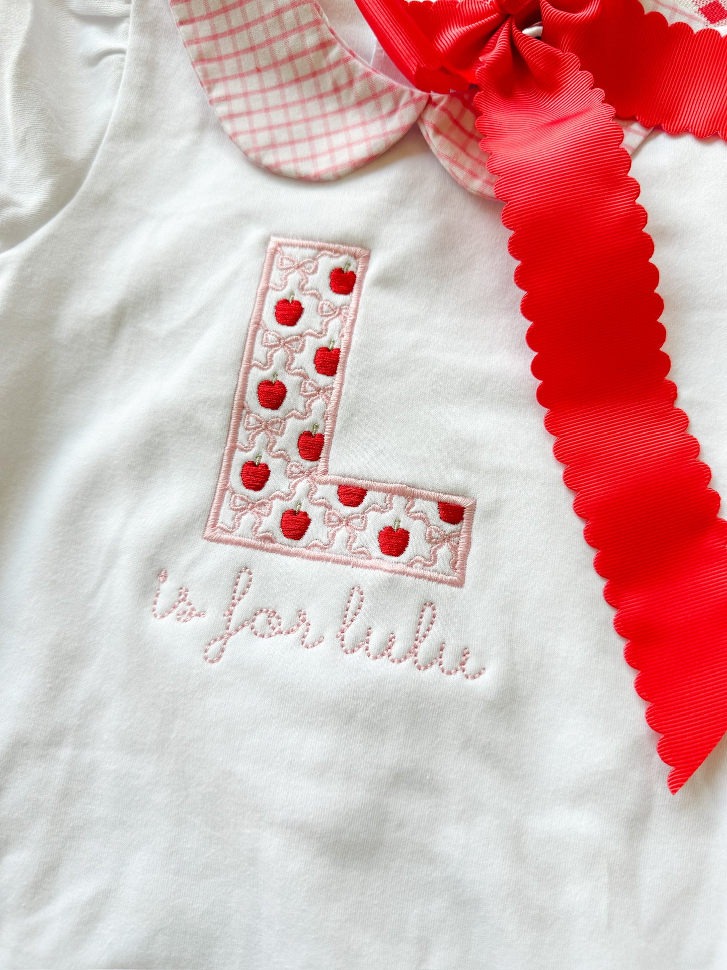 Apples and bows block initial