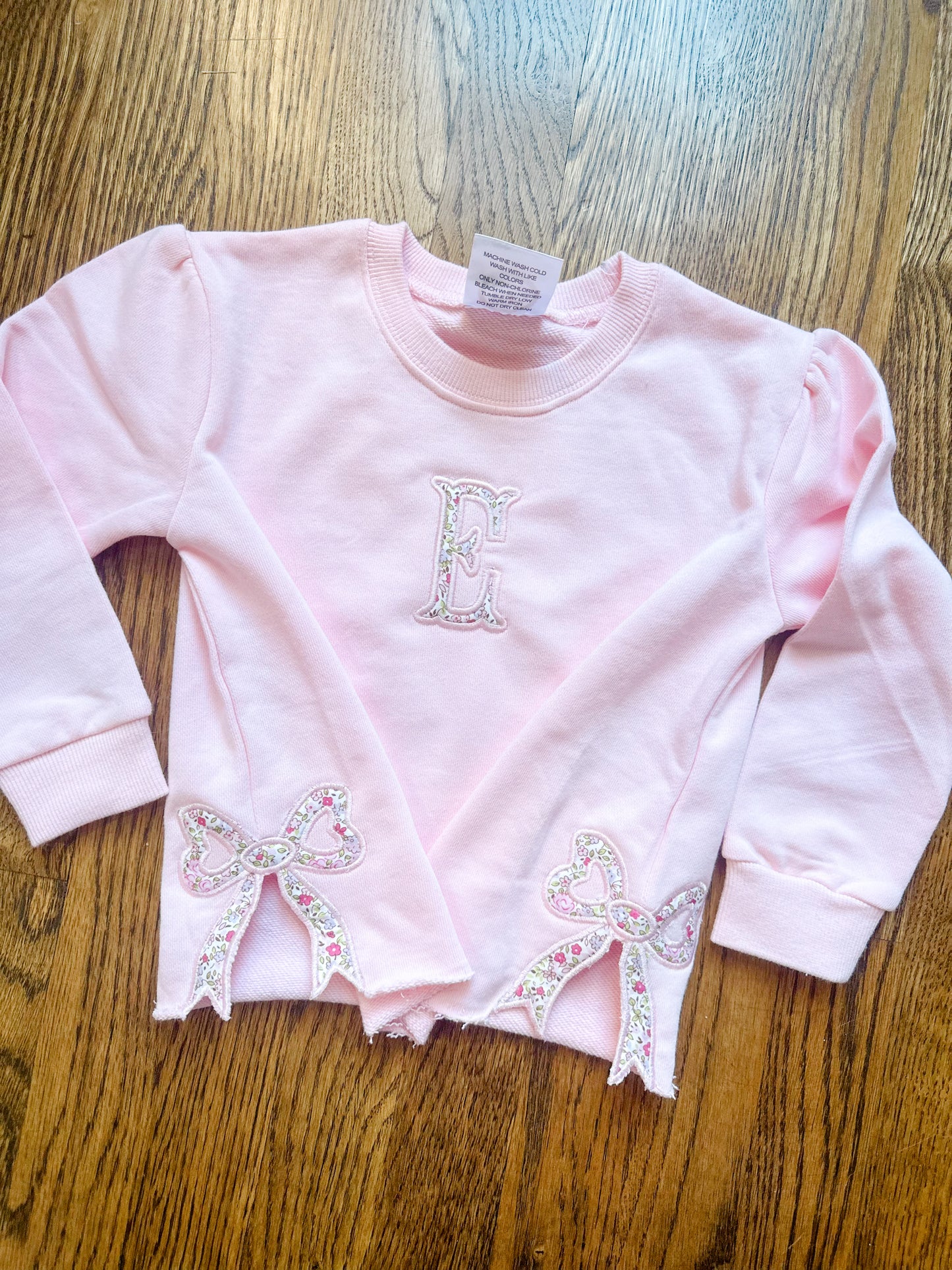 Side bow sweatshirt + monogram