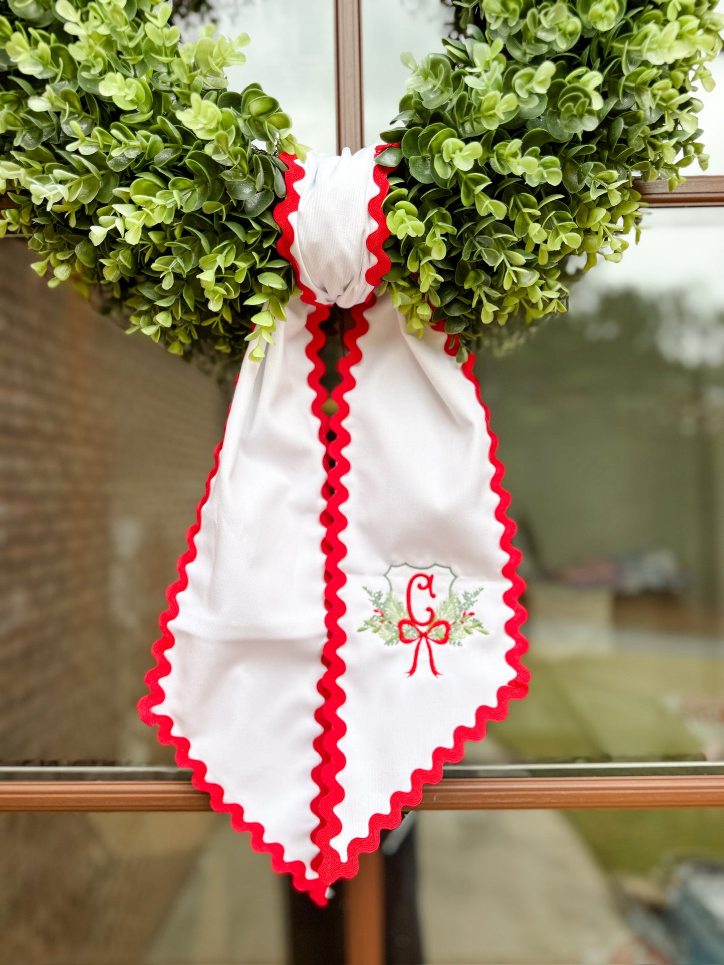 Christmas crest wreath sash