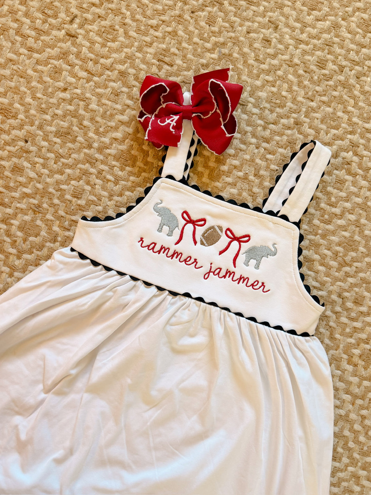 Bama bows