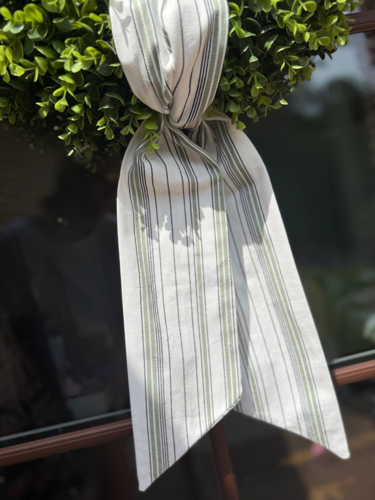 Wreath Sash-green and black stripe