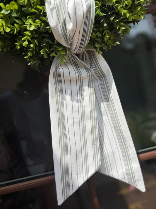 Wreath Sash-green and black stripe