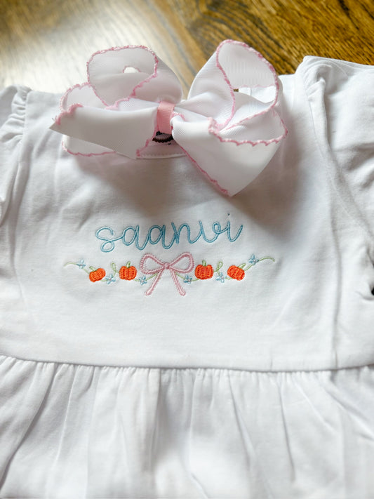 Tumbling pumpkin floral