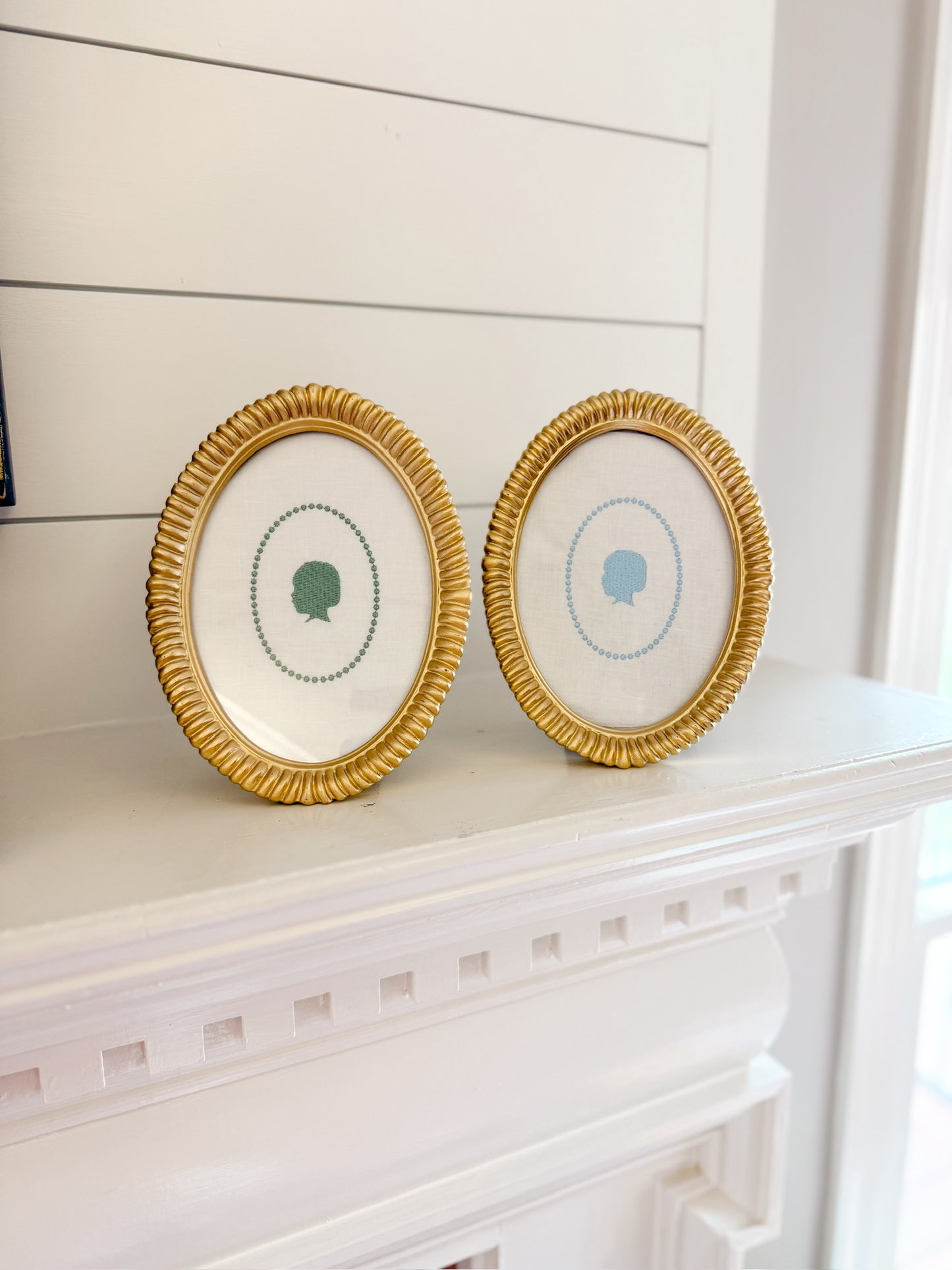 Digitized silhouette-framed