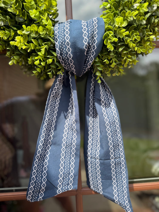 Wreath Sash-navy w/white