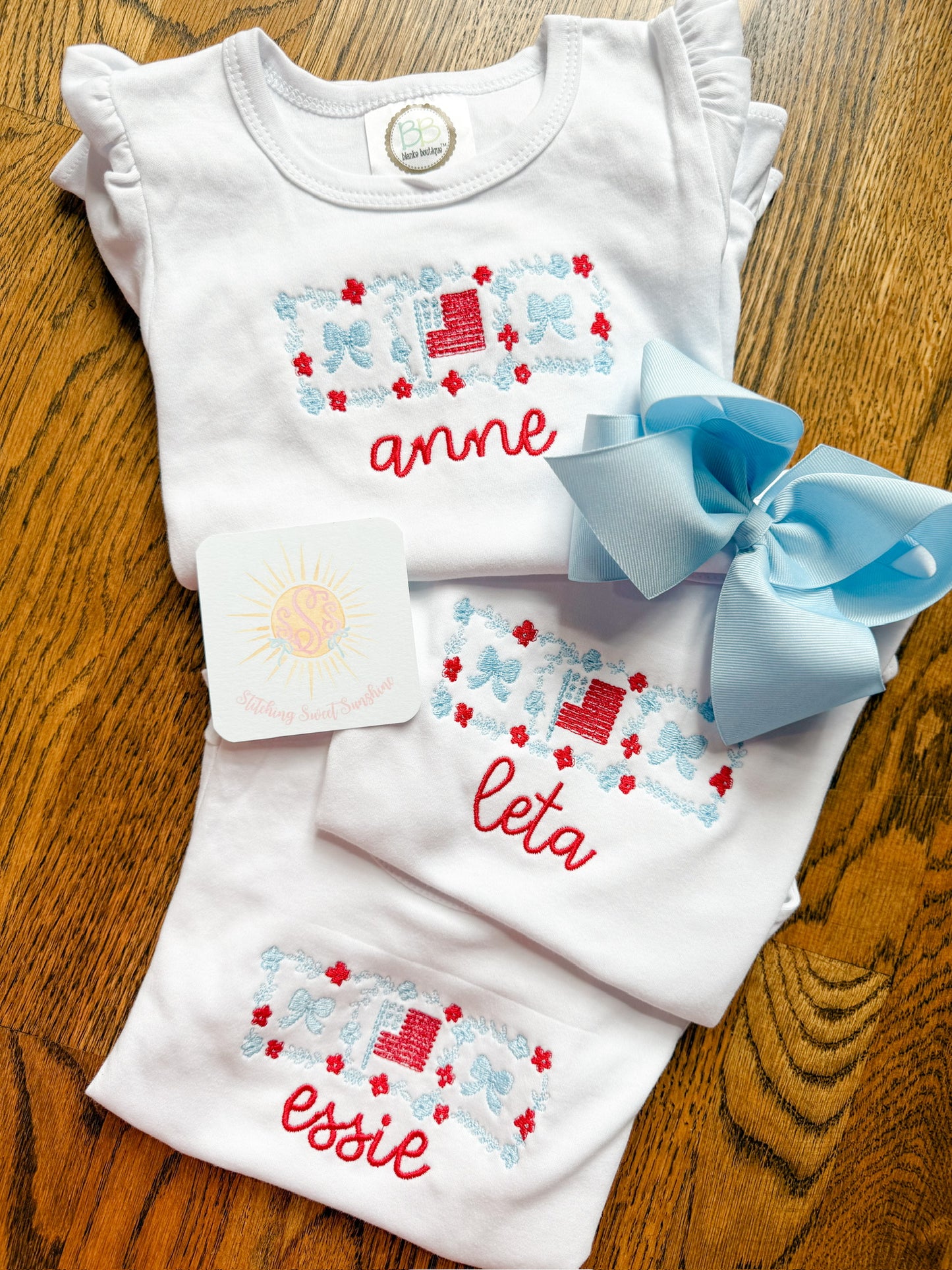 Patriotic bow and florals
