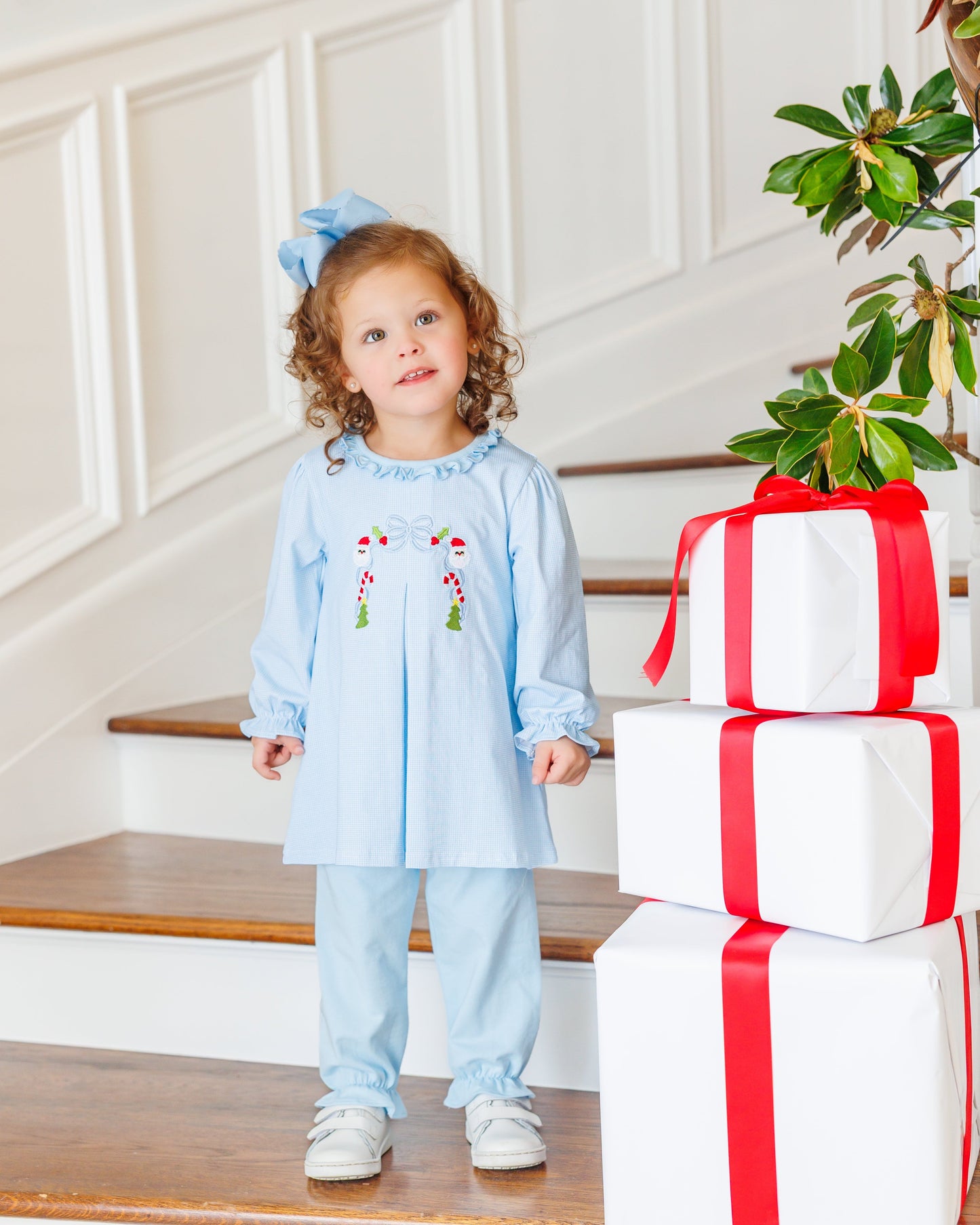 A classic christmas pleat bloomer pants set