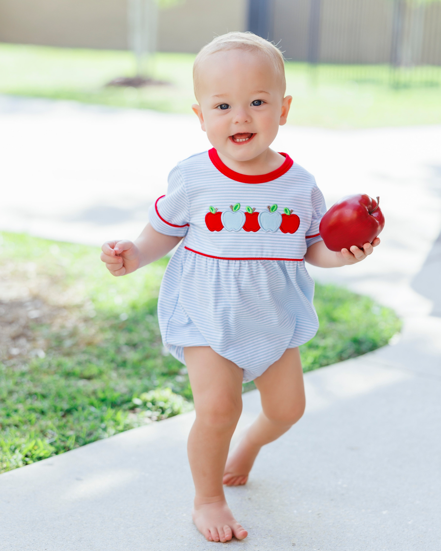 Apple A day boy bubble