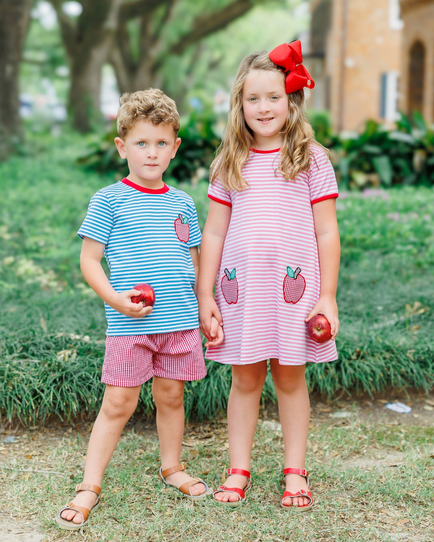 Apple pocket applique dress