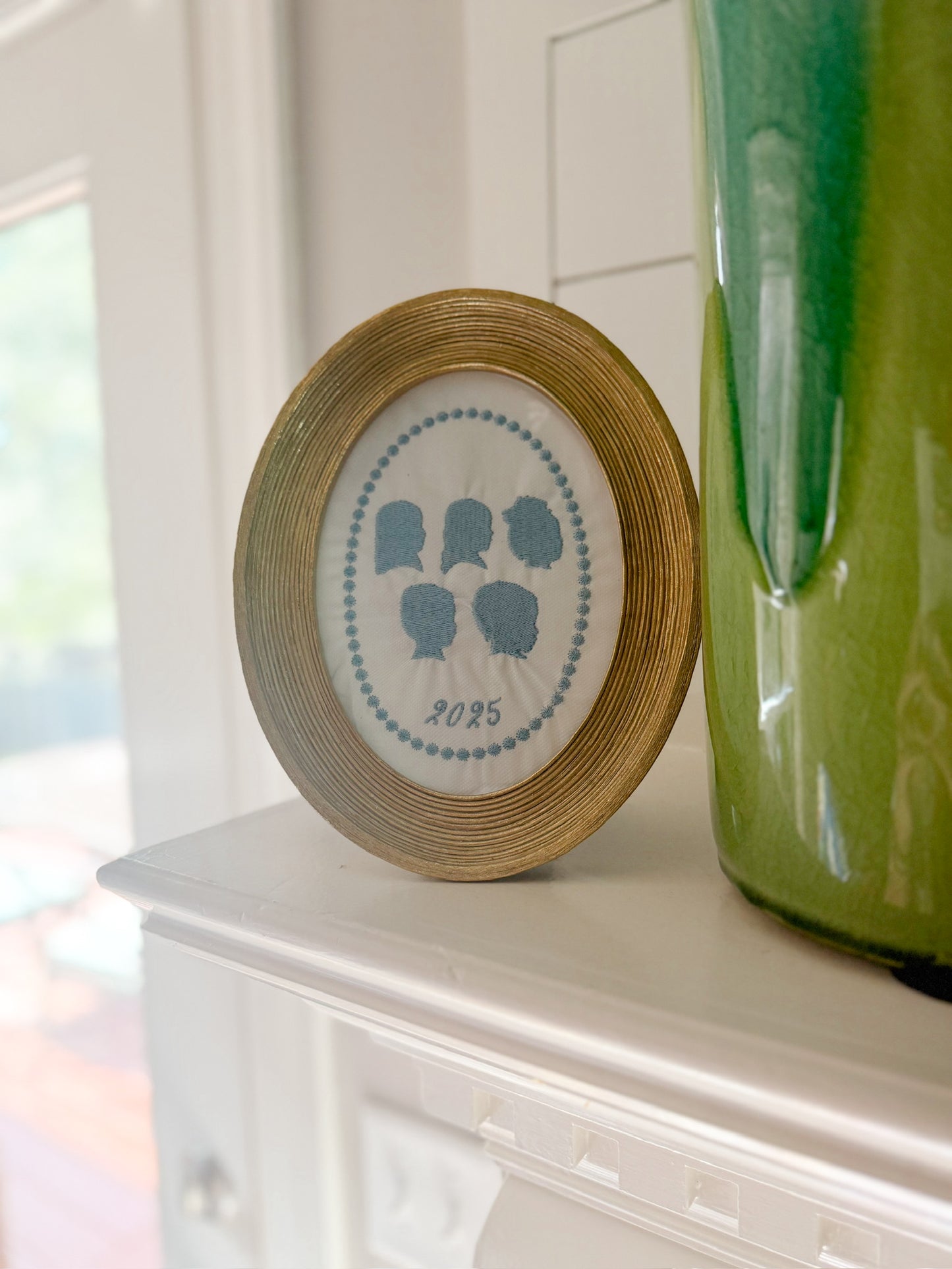 Digitized silhouette-framed