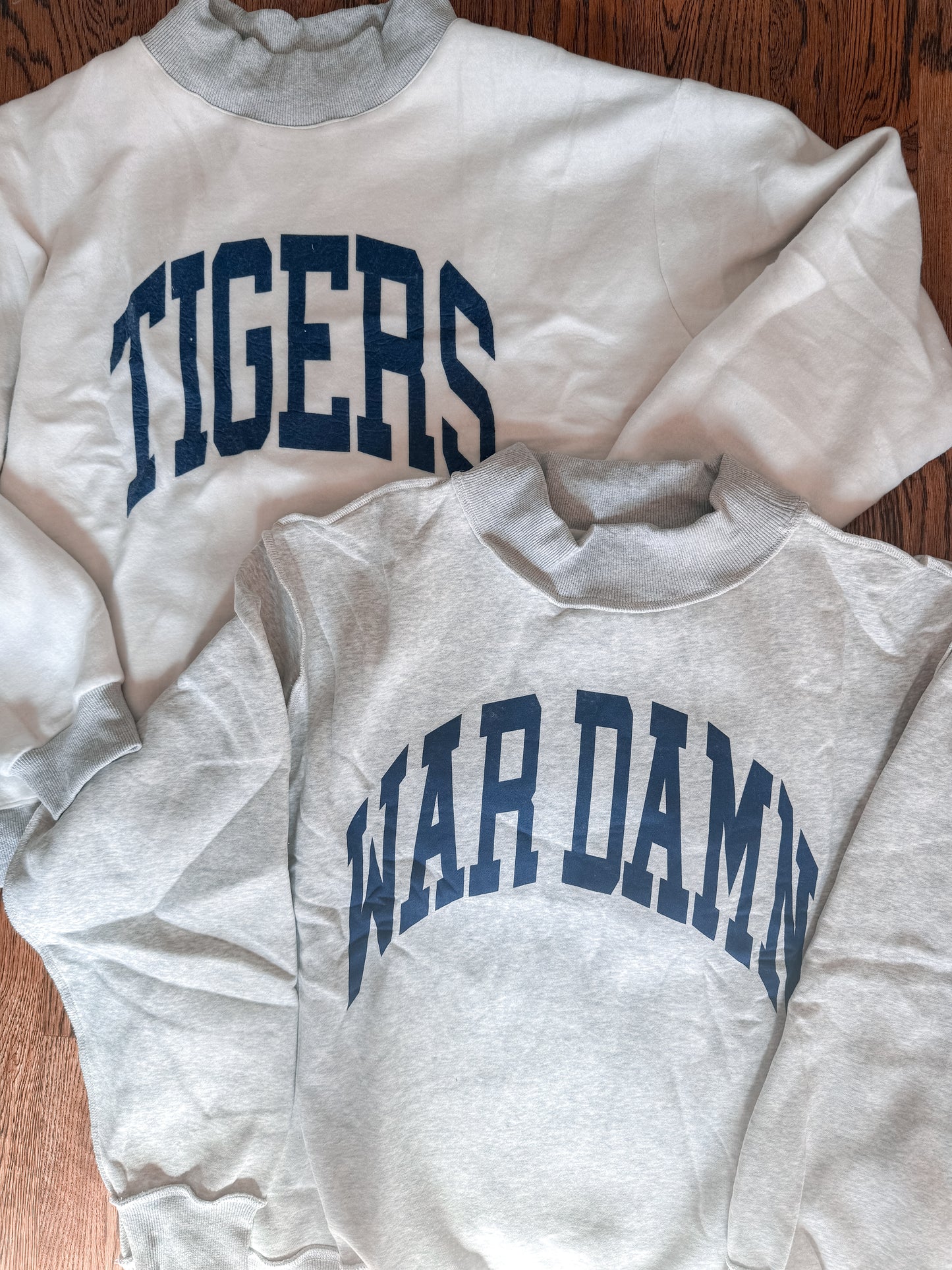 Tigers/WD reversible mockneck sweatshirt