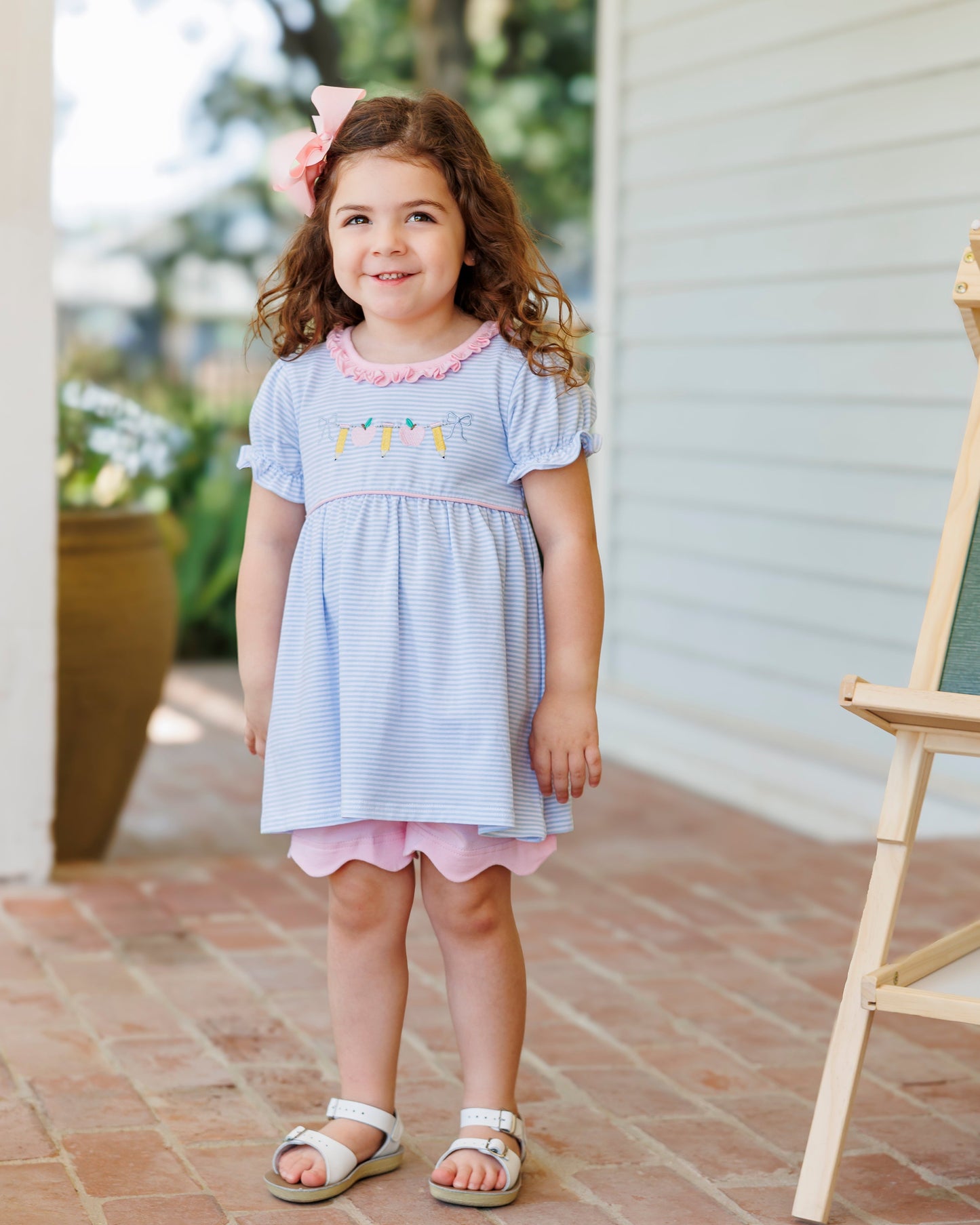 Pencil garland scallop short set