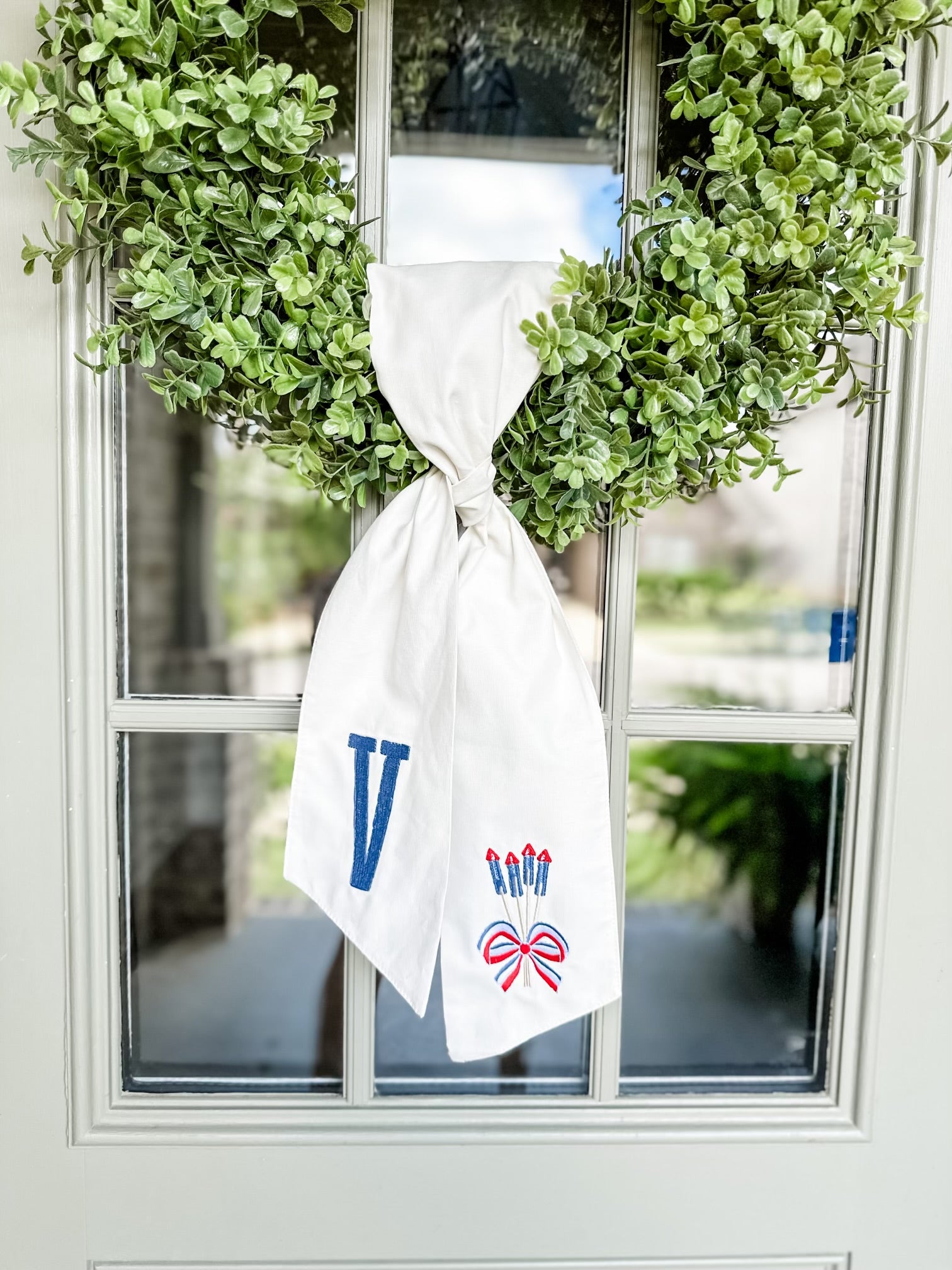 Wreath Sash – Stitching Sweet Sunshine